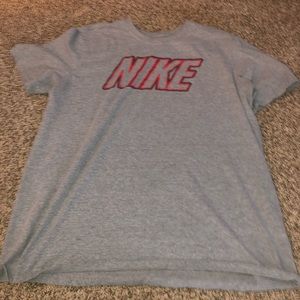 Nike men’s t-shirt